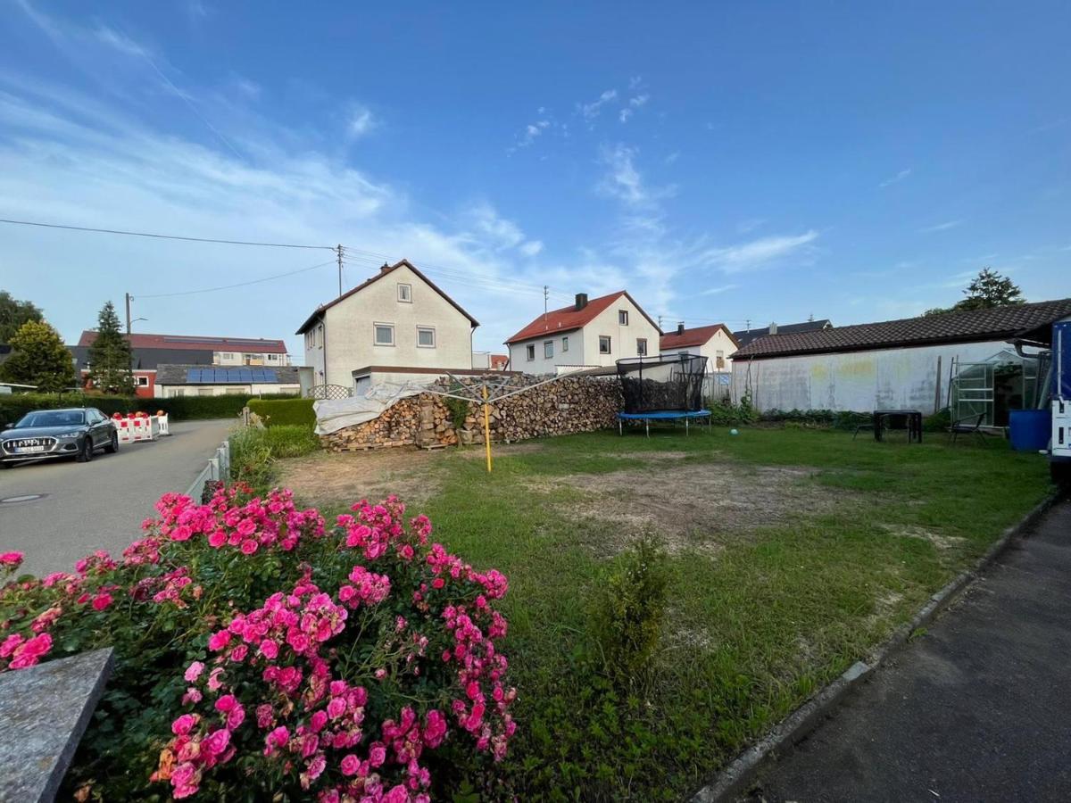 Guntia Apartment Mit Grossem Garten Γκούνζμπουργκ Εξωτερικό φωτογραφία