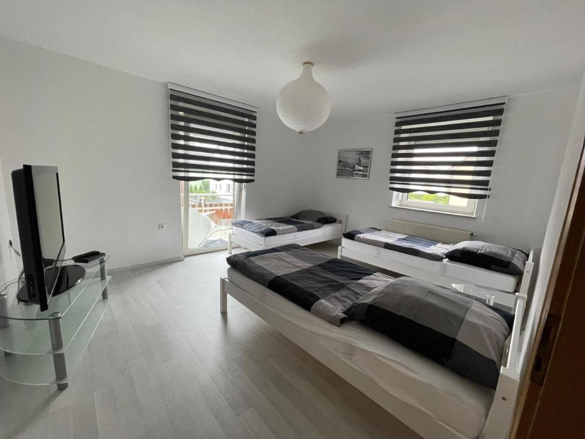 Guntia Apartment Mit Grossem Garten Γκούνζμπουργκ Εξωτερικό φωτογραφία