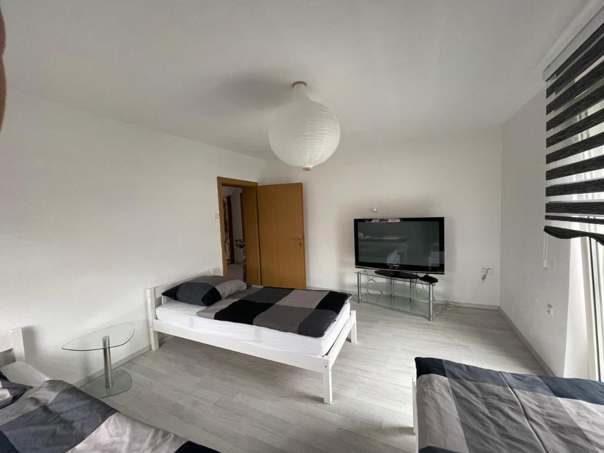 Guntia Apartment Mit Grossem Garten Γκούνζμπουργκ Εξωτερικό φωτογραφία